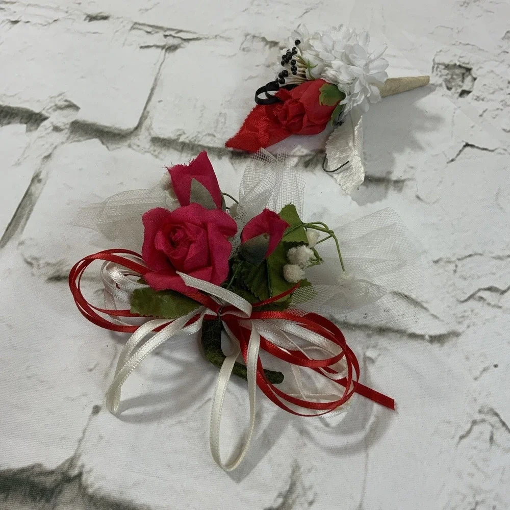 Corsage Boutonnière Lot Of 2 Red Rose White‎ Ribbon Lace Prom Groom Vintage
